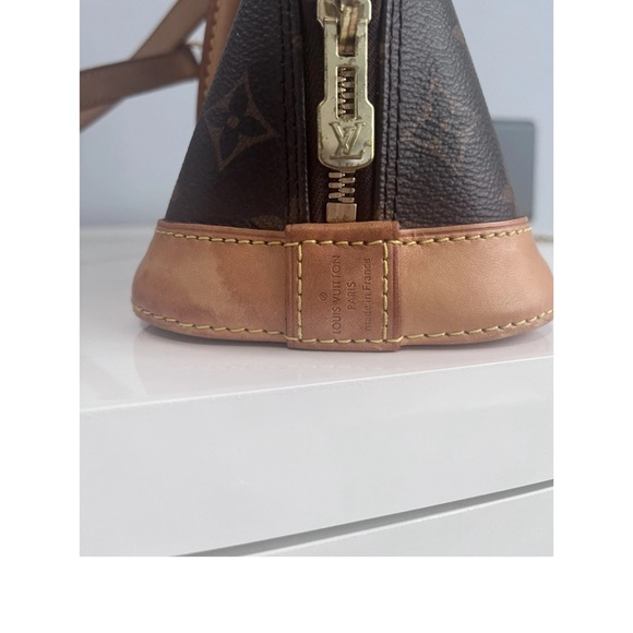 SOLD🥳🥳 - Picture 4 of 9